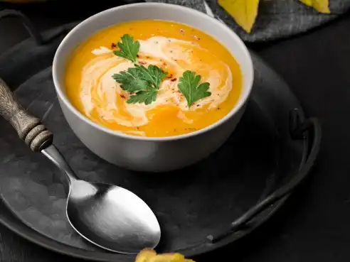 Dýňová polévka s citronem