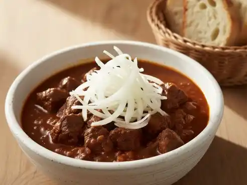 Tradiční hospodský hovězí guláš