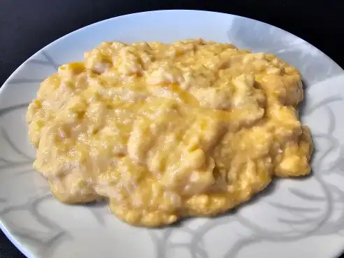 Jemná míchaná vajíčka se smetanou