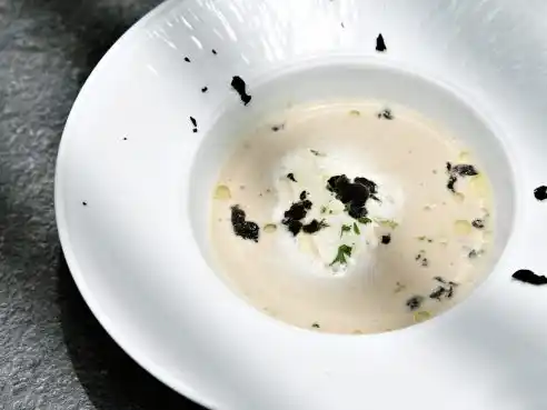 Krémová lanýžová polévka jednoduchý recept s luxusní chutí