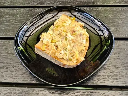 Škvarková pomazánka s tvarůžky